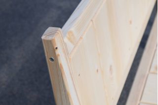 Foto 6 - Masivní dřevěná lavička s opěradlem a područkami Heavy Duty I