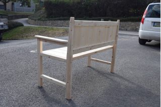 Foto 4 - Masivní dřevěná lavička s opěradlem a područkami Heavy Duty I