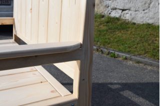Foto 16 - Masivní dřevěná lavička s opěradlem a područkami Heavy Duty I