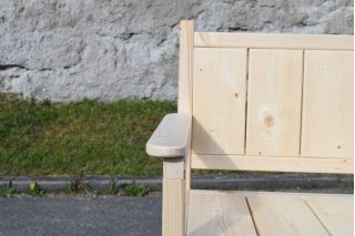 Foto 18 - Masivní dřevěná lavička s opěradlem a područkami Heavy Duty I
